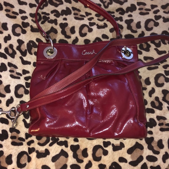 COACH shoulder/crossbody bag and matching wallet. - Picture 6 of 11